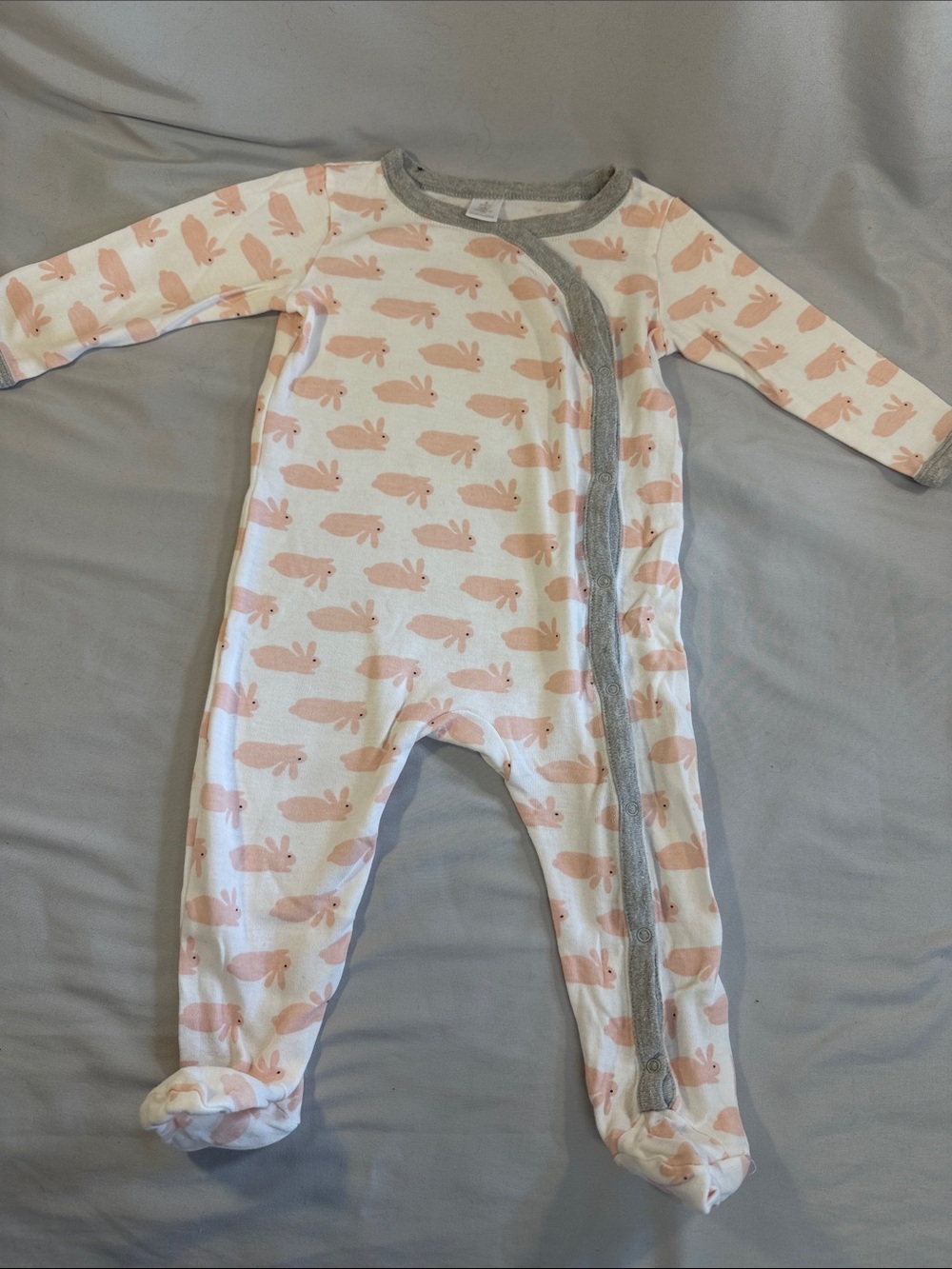 Nordstrom NWOT Baby Pink Bunny Print Footed Pajamas with Grey Trim
